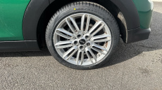 MINI Hatchback 1.5 Cooper Exclusive 5dr Petrol Hatchback